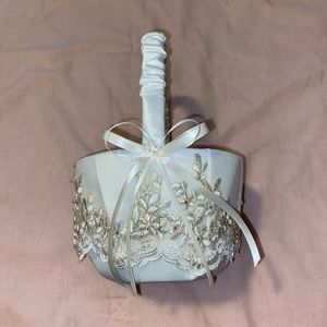 Flower girl basket